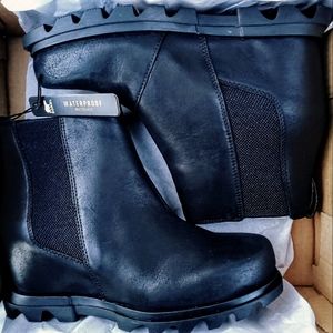 Sorel🐻‍❄️ • DAN OF ARCTIC™ WEDGE III CHELSEA